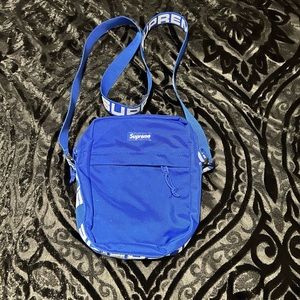 SUPREME SHOULDER BAG (SS18) ROYAL